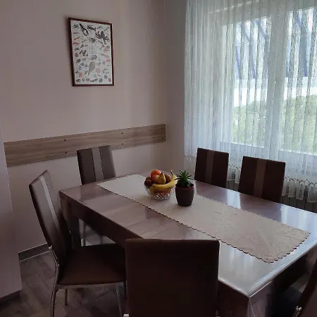 דירה Desiree & Daniel