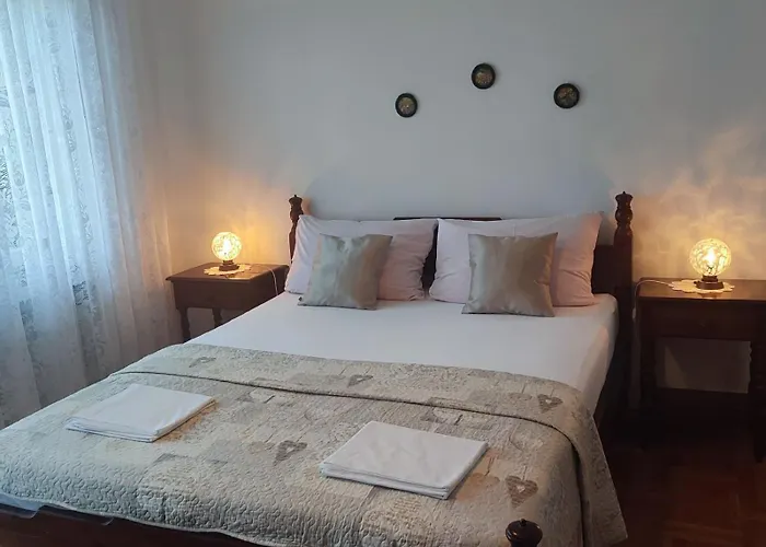 Apartments Desiree & Daniel Dramalj